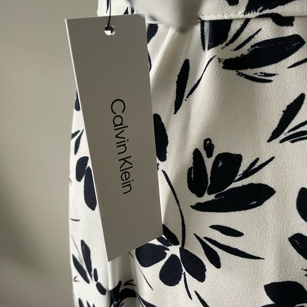Calvin Klein Black and White Floral Dress - Picture 11 of 14